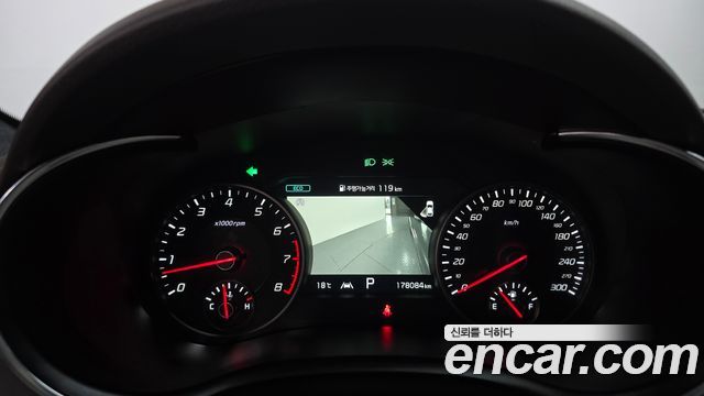 Kia Stinger 2021 — photo 8