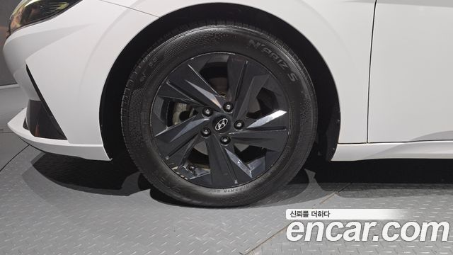 Hyundai AVANTE 2023 — photo 5