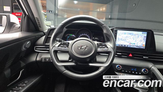 Hyundai AVANTE 2023 — photo 13