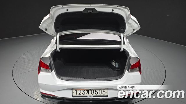 Hyundai AVANTE 2023 — photo 20