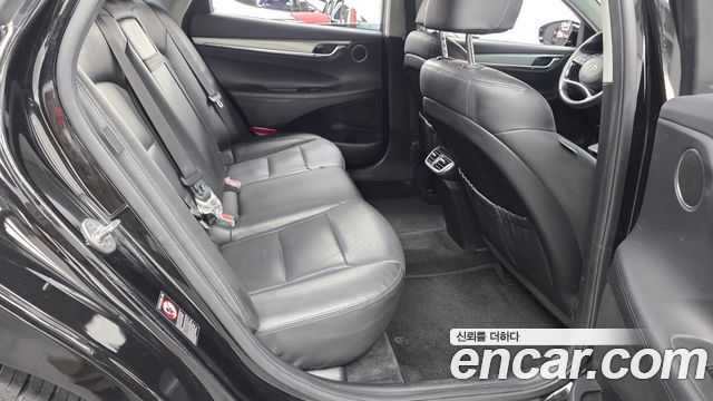 Hyundai Grandeur 2023 — photo 17