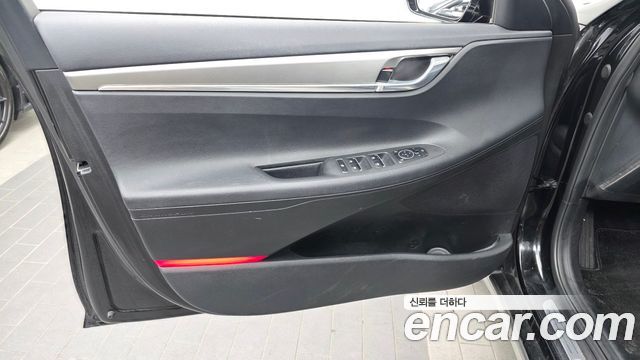 Hyundai Grandeur 2023 — photo 14