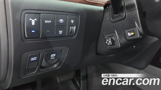 Hyundai Genesis 2013 — photo 27