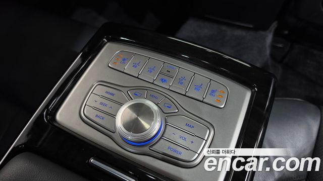 Hyundai Genesis 2013 — photo 31