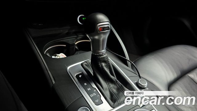 Audi A3 2018 — photo 12