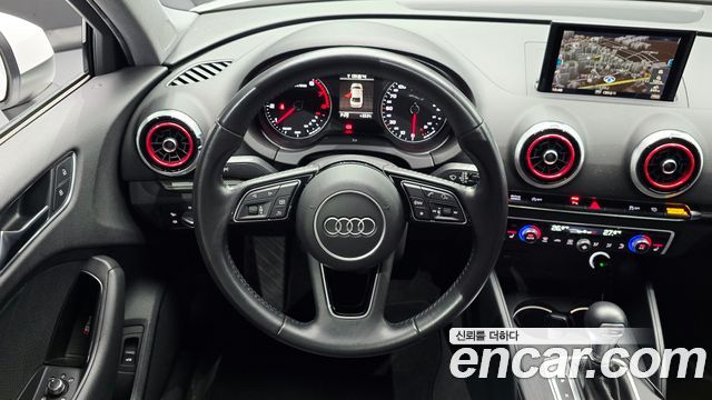 Audi A3 2018 — photo 20