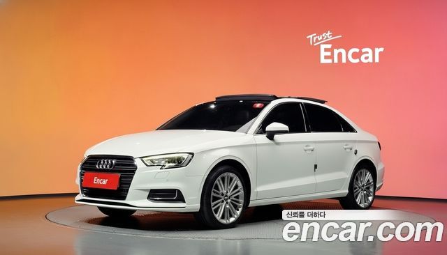 Audi A3 2018 — photo 1