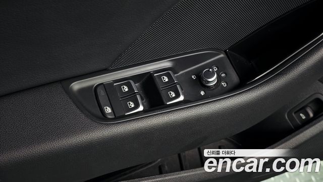 Audi A3 2018 — photo 28