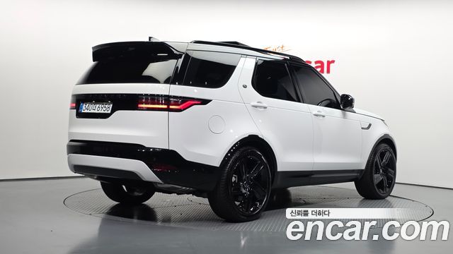 Land Rover Discovery 2025 — photo 2
