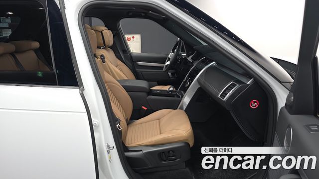 Land Rover Discovery 2025 — photo 11