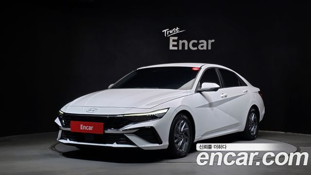 Hyundai AVANTE 2025 — photo 1