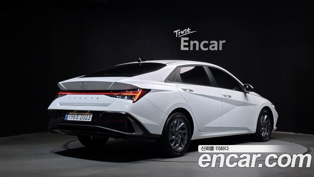 Hyundai AVANTE 2025 — photo 2