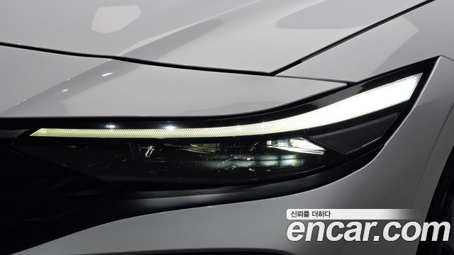 Hyundai AVANTE 2025 — photo 8