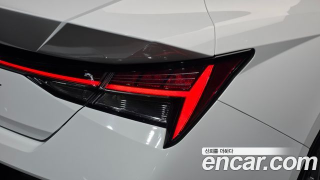 Hyundai AVANTE 2025 — photo 9