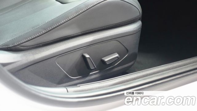 Hyundai AVANTE 2025 — photo 30