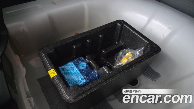 Hyundai AVANTE 2025 — photo 33