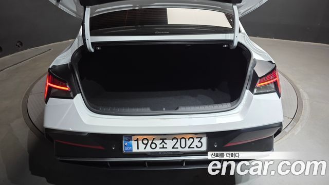 Hyundai AVANTE 2025 — photo 37