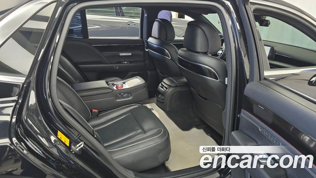 Genesis G90 2022 — photo 11