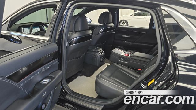 Genesis G90 2022 — photo 12