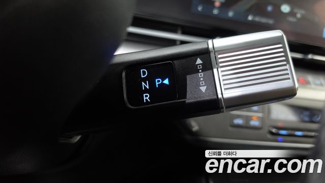 Hyundai Kona 2023 — photo 9