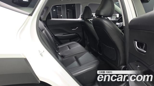 Hyundai Kona 2023 — photo 12