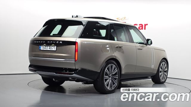 Land Rover Range Rover 2026 — photo 2