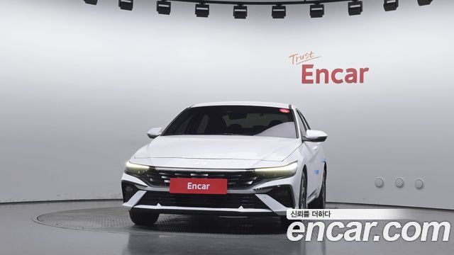 Hyundai AVANTE 2024 — photo 3