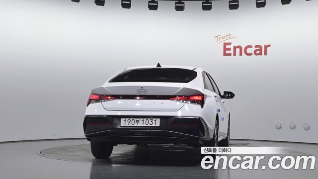 Hyundai AVANTE 2024 — photo 4