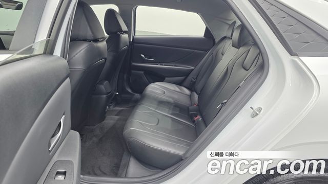 Hyundai AVANTE 2024 — photo 24