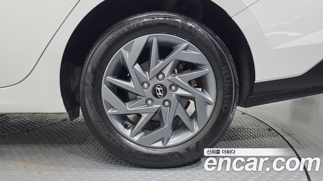 Hyundai AVANTE 2024 — photo 7