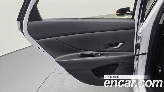 Hyundai AVANTE 2024 — photo 15