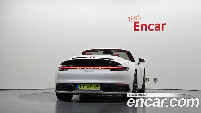 Porsche 911 2024 — photo 4