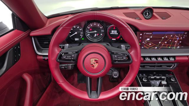 Porsche 911 2024 — photo 13