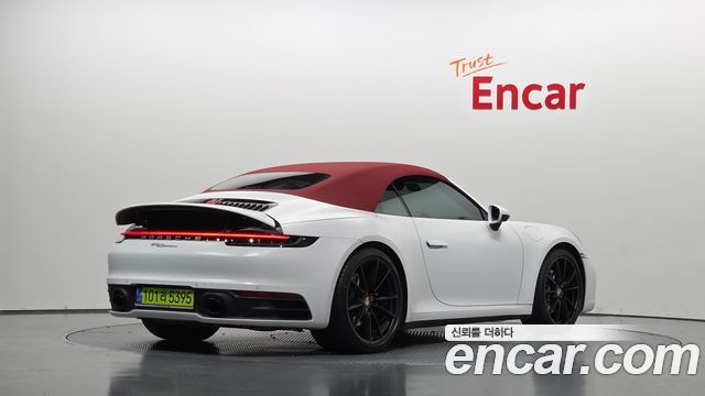 Porsche 911 2024 — photo 20