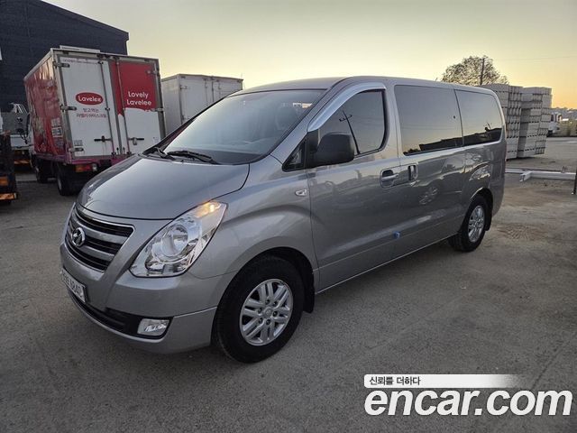 Hyundai Starex 2018 — photo 1