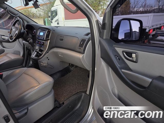 Hyundai Starex 2018 — photo 8
