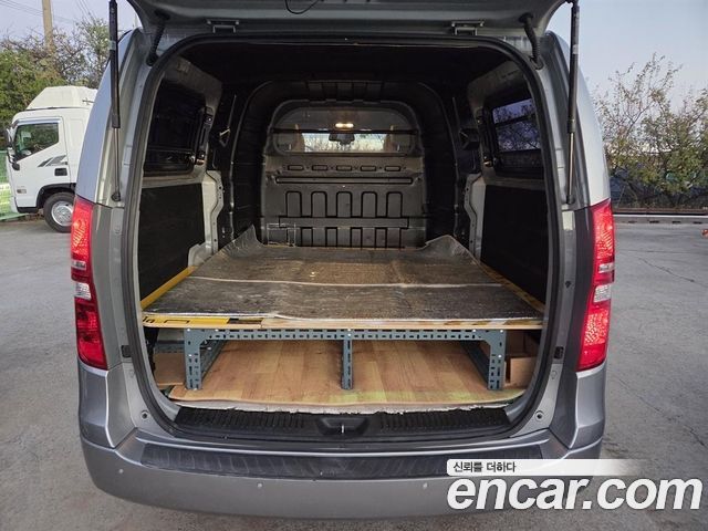 Hyundai Starex 2018 — photo 14