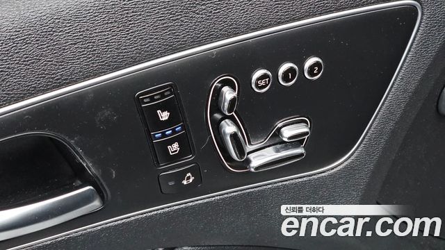Kia K9 2015 — photo 31