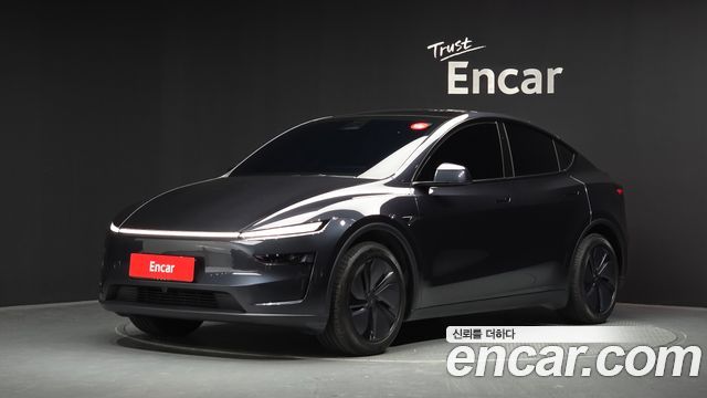 Tesla Model Y 2026 — photo 1