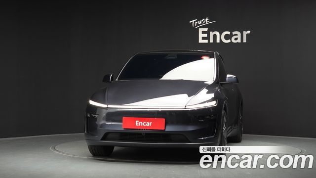 Tesla Model Y 2026 — photo 3
