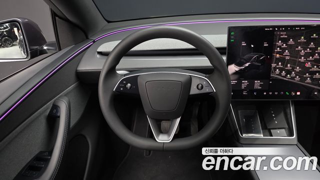 Tesla Model Y 2026 — photo 19
