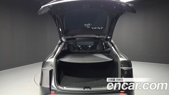 Tesla Model Y 2026 — photo 26