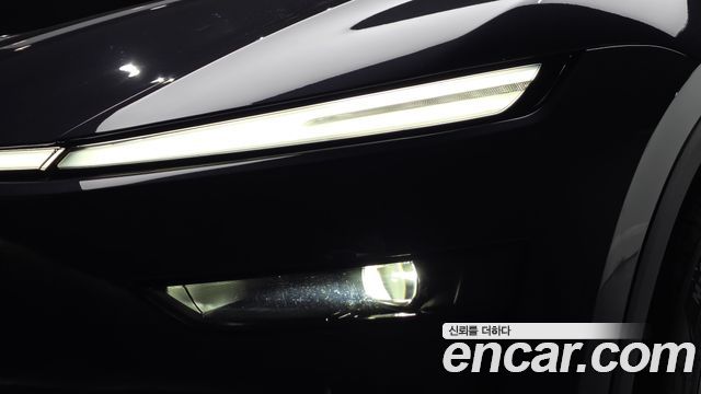 Tesla Model Y 2026 — photo 8