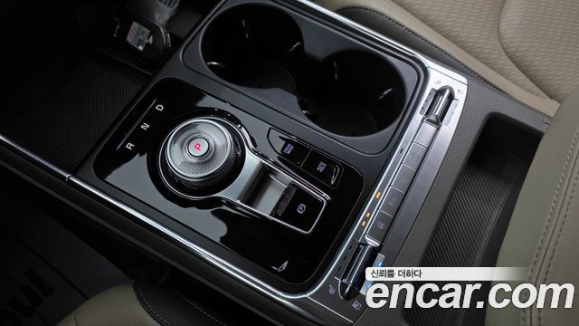 Kia Canival 2024 — photo 9