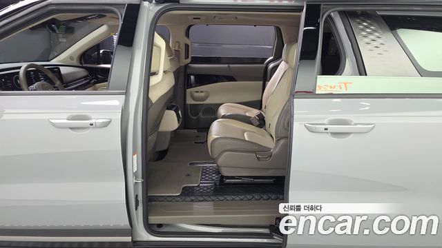 Kia Canival 2024 — photo 11