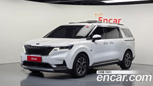Kia Canival 2021 — photo 1