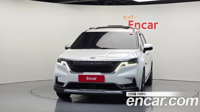 Kia Canival 2021 — photo 3