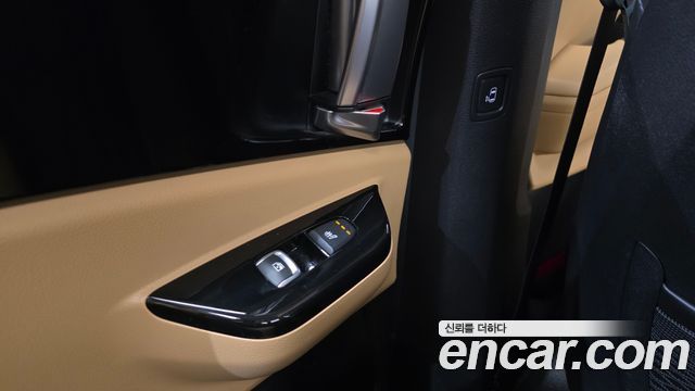 Kia Canival 2021 — photo 19