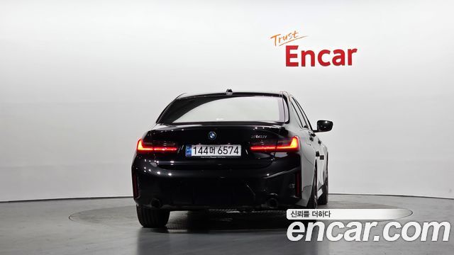BMW 3-Series 2024 — photo 4