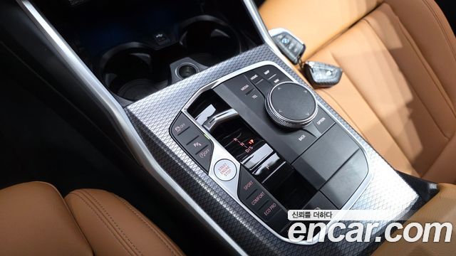 BMW 3-Series 2024 — photo 12